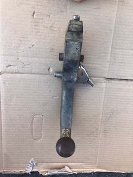 ВСТАВЛЕННЫЙ БУКСИРОВОЧНЫЙ КРЮК