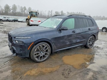BMW X7 2025 BMW X7 2025 BMW X7 M60i , od ubezpieczalni 4.4 Benzyna 523KM, zdjęcie 1