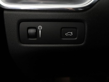 Volvo XC60 II 2019 Volvo XC 60 mHEV 4x4 automat full LED półskóra, zdjęcie 36