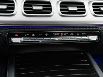 Mercedes GLE V167 SUV 2.0 300d 245KM 2019 Mercedes GLE 300 300d 4-Matic Podgrz. wentyl.f, zdjęcie 18