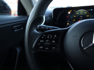 Mercedes CLA C118/X118 Coupe 2.0 200d 150KM 2021 Mercedes CLA 200 d, Navi, Klima, Klimatronic, zdjęcie 15