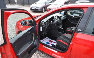 Skoda Rapid II Liftback Facelifting 1.0 TSI 110KM 2018 Skoda RAPID Monte Carlo 1.0 Benzyna Benzyna 110KM, zdjęcie 11