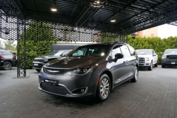 Chrysler Pacifica II 3.6 V6 291KM 2018 Chrysler Pacifica Touring L 3.6L V6 291KM MenuPL StowN Go Kamera 7os. LED