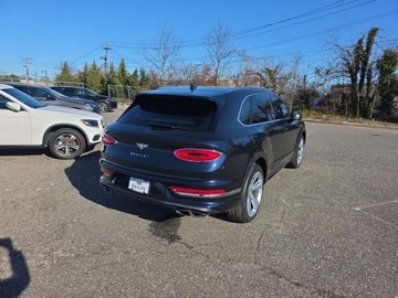 Bentley Bentayga 2024 Bentley Bentayga V8 2024 Benzyna 542KM, zdjęcie 4
