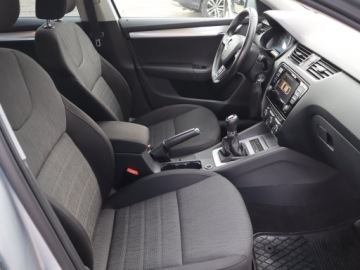 Skoda Octavia III Liftback 1.6 TDI CR DPF 110KM 2015 Skoda Octavia 1.6 TDI, Salon Polska, Xenon, zdjęcie 8
