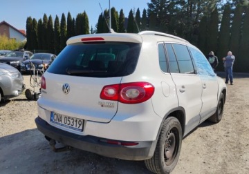 Volkswagen Tiguan I SUV 2.0 TDI CR DPF 140KM 2008 Volkswagen Tiguan 2008r, 2.0 TDI. 4x4. AUTOMAT. Uszkodzony lewy przod Poob, zdjęcie 3