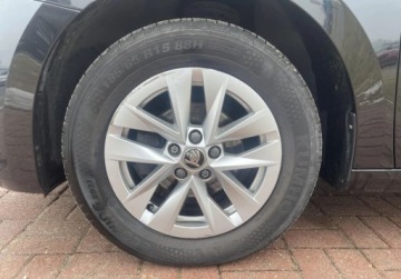 Skoda Fabia IV 1.0 TSI 95KM 2022 Skoda Fabia AMBITION 1.0 TSI 95 KM Klimatyzacja Czujniki LED ASO, zdjęcie 12