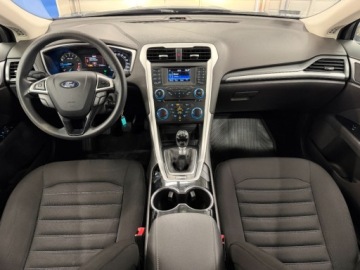 Ford Mondeo V Sedan 2.0 TDCi 150KM 2016 Ford Mondeo duze rodzinne przestronne bezwypadkowe auto z 2.0 Diesel 150KM, zdjęcie 7