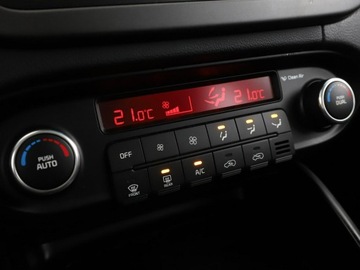 Kia Carens IV Minivan 1.7 VGT CRDi 141KM 2015 Kia Carens GRATIS! Pakiet Serwisowy o wartości, zdjęcie 25