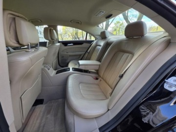 Mercedes CLS W218 Coupe 250 CDI BlueEFFICIENCY 204KM 2013 MERCEDES CLS 250 CDI 2.2l diesel 204KM Przebieg: 137,768km Zadbane wnętrze, zdjęcie 21