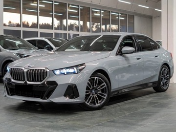 BMW Seria 5 G90-91 Touring 2.0 520d 197KM 2026 BMW Seria 5 520d xDrive M Sport 2.0 197KM