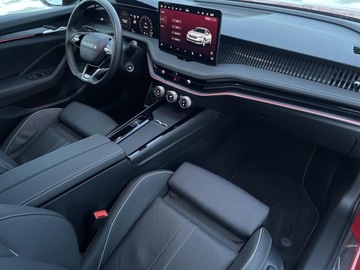 Skoda Superb IV Liftback 2.0 TSI 265KM 2025 Skoda Superb Sportline ! 4x4 ! Podgrzewane Fotele, zdjęcie 6