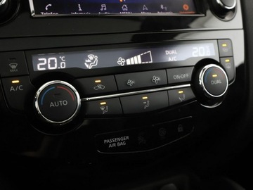 Nissan Qashqai II Crossover Facelifting 1.3 DIG-T  160KM 2018 Nissan Qashqai Automat Panorama Navi Kamera, zdjęcie 25