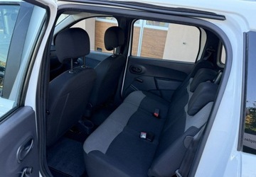 Dacia Lodgy Minivan Facelifting 1.6 SCe 102KM 2018 Dacia Lodgy 1,6 SCe 102KM Klimatyzacja 7-osobowy 1.6 Benzyna 102KM, zdjęcie 21