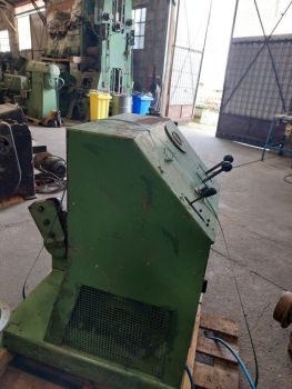 Piła łańcuchowa do pakietów firmy Stihl