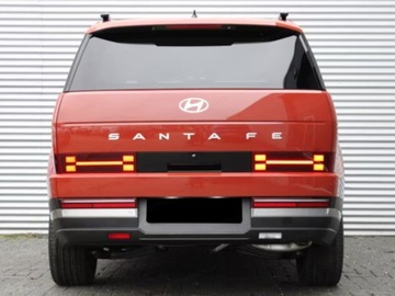 Hyundai Santa Fe V 1.6 T-GDI HEV 215KM 2024 Santa Fe 1.6 T-GDI HEV Platinum 4WD aut 7os. 215KM 2024, zdjęcie 3