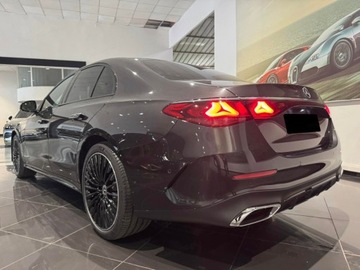 Mercedes Klasa E W214 Sedan 2.0 220d 197KM 2024 E Klasa 220 d 4-Matic AMG 2.0 (197KM) 2024, zdjęcie 1