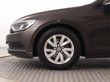 Volkswagen Passat B8 Limousine 1.4 TSI BlueMotion Technology 125KM 2017 VW Passat 1.4 TSI, Salon Polska, Navi, Klima, zdjęcie 14