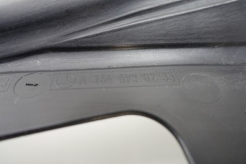 Mercedes w164 ML накладка накладка правая полоса багажника 1646931033