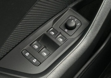 Skoda Octavia IV Kombi 2.0 TDI 115KM 2021 Skoda Octavia Po duzym serwisie AmbitionPakiety, LED, Tempom, Kamera, Salo, zdjęcie 18