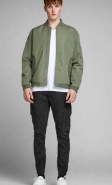 M8C101 Jack&jones JACK AND JONES MĘSKIE CZARNE SPODNIE BOJÓWKI CARGO 31/30