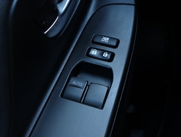 Toyota Yaris III Hatchback 5d Facelifting 2017 1.5 Dual VVT-iE 111KM 2017 Toyota Yaris 1.5 Dual VVT-i, Salon Polska, zdjęcie 20