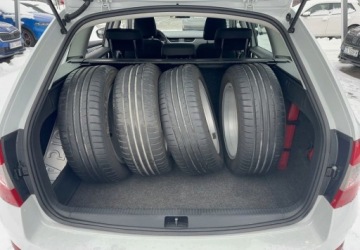 Skoda Octavia III Scout 1.6 TDI 110KM 2016 Skoda Octavia 1.6 TDI 110 KM 6 bieg.manual 4x4 Ambition 1.6 Diesel, zdjęcie 25