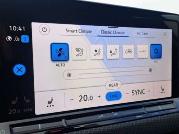 Volkswagen Golf VIII R 2.0 TSI 320KM 2023 Volkswagen Golf R 4Motion 320KM, ACC, APP, Harman Kardon, Ambiente 2.0, zdjęcie 13