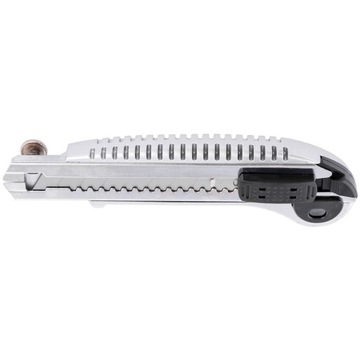 Обои нож 18 мм танк 5 лезвий Ричманн C9103