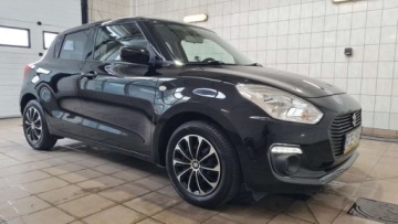 Suzuki Swift VI Hatchback 1.2 DualJet SHVS 90KM 2020 Suzuki Swift 1,2 DualJet SHVS, Hybrid 90 KM, 71 Tys.km, Gwarancja 1.2 90KM, zdjęcie 1