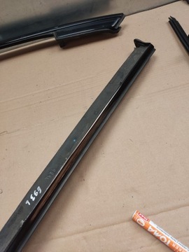 Уплотнитель стекла BMW E93 левый задний правый