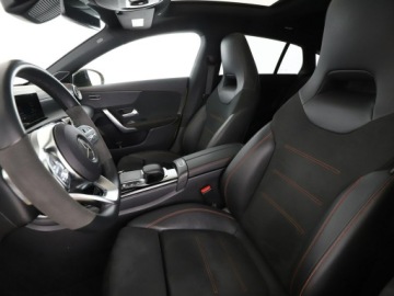 Mercedes CLA C118/X118 Shooting Brake Plug-In 1.3 250e 218KM 2021 Mercedes CLA 250 PHEV Multibeam LED, zdjęcie 12