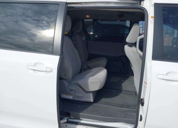 Toyota Sienna III 2017 Toyota Sienna LE, 8 Passenger, V6, od ubezpieczalni 3.5 Benzyna 296KM, zdjęcie 9