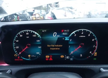 Mercedes CLA C118/X118 Coupe 2.0 250 224KM 2021 Mercedes-Benz CLA MERCEDES-BENZ CLA 250 4MATIC 2.0 Benzyna 224KM, zdjęcie 9