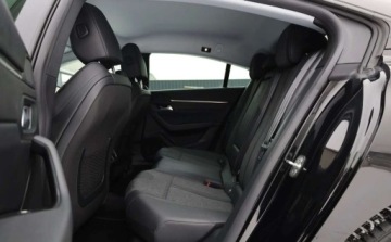 Peugeot 508 II Sedan PHEV Hybrid 225 PHEV 225KM 2022 Peugeot 508 Peugeot 508 225 e-EAT8 Allure Pack 1.6 Hybryda Plug-in 225KM, zdjęcie 18