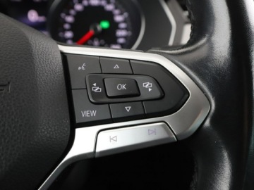 Volkswagen Passat B8 Variant Facelifting 1.5 TSI EVO 150KM 2020 Volkswagen Passat Business automat climatronic, zdjęcie 30