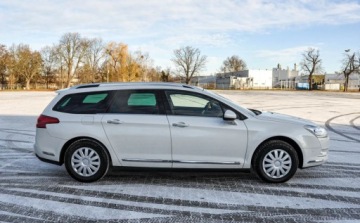 Citroen C5 III Tourer 2.0 HDi FAP 140KM 2011 Citroen C5 2011 r. 2,0HDI Lift Bezwypadkowy 2.0 Diesel 140KM, zdjęcie 4