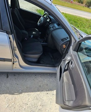 Renault Megane II Sedan 1.6 i 16V 115KM 2004 Renault Megane Renault Megane 1.6 Benzyna 115KM, zdjęcie 8