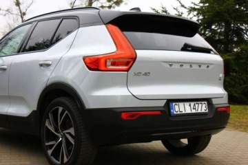 Volvo XC40 2020 Volvo XC 40 T5 PLUG IN HYBRID 262KM R-DESIGN Bezwypadkowy 100 Serwis FV23, zdjęcie 7