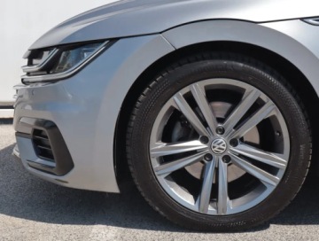 Volkswagen Arteon Fastback 2.0 TDI 190KM 2019 VW Arteon 2.0 TDI, 187 KM, Automat, Skóra, Navi, zdjęcie 14