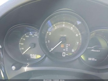 Porsche Macan 2022 Porsche Macan 2022 2.0L 2.0 Benzyna 261KM, zdjęcie 11