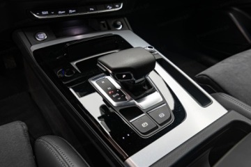 Audi Q5 II SUV Facelifting 2.0 40 TDI 204KM 2023 AUDI Q5 40 TDI quattro S Line S tronic Suv 2.0 (204KM) 2023, zdjęcie 18