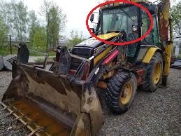 Лобовое стекло Cat 424D 428D 432D 438D 442D