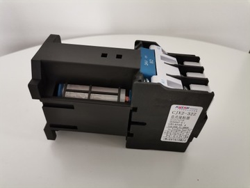 Контактор 15кВт 32А 24В катушка