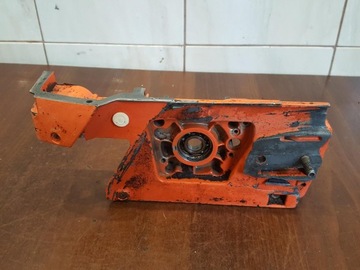 HUSQVARNA 61 268 266 272 КОРПУС ДВИГАТЕЛЯ КАРТЕР