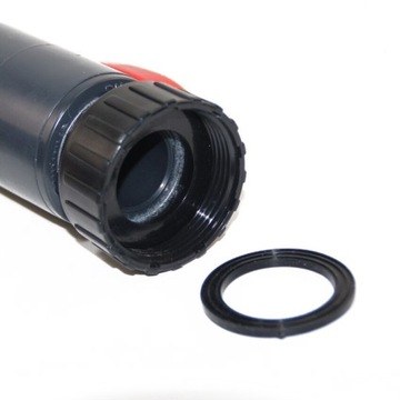 TRÓJNIK Z TWORZYWA ODPORNEGO NA DZIAŁANIE WODY I SŁOŃCA 2 ZAWORY