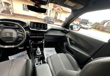 Peugeot 2008 II SUV 1.2 PureTech 130KM 2020 Peugeot 2008 1.2 Benzyna 130KM, zdjęcie 13