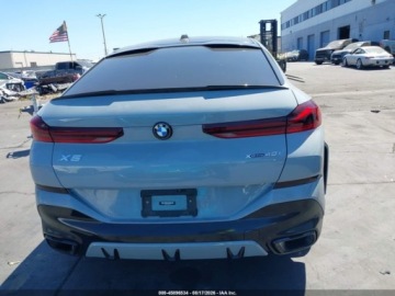 BMW X6 G06 2024 BMW X6 Xdrive40i 2024 3.0 Benzyna 375KM, zdjęcie 3