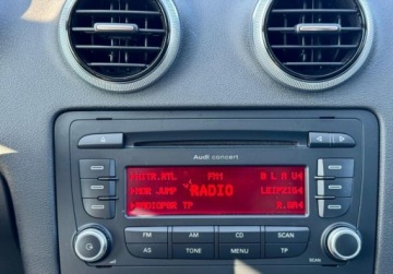 Audi A3 8P Hatchback 3d 1.6 TDI 105KM 2011 Audi A3 Sportback 1.6 TDI 105KM led climatronic 5 drzwi nowe sprzeglo 1.6, zdjęcie 28