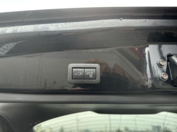 Toyota Corolla Cross 2.0 Hybrid Dynamic Force 197KM 2022 Toyota Corolla Cross Toyota Corolla Cross 2.0 Hybrid Premiere Edition AWD, zdjęcie 21